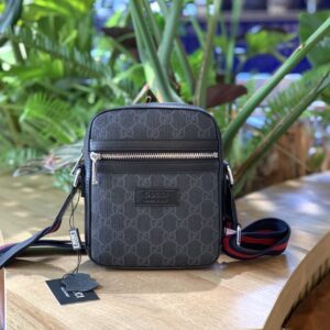 túi bao tử, túi bao tử gc, túi chéo nam, túi đeo chéo gc, túi hàng hiệu, túi gucci, túi gc, túi gc nam, túi ngực